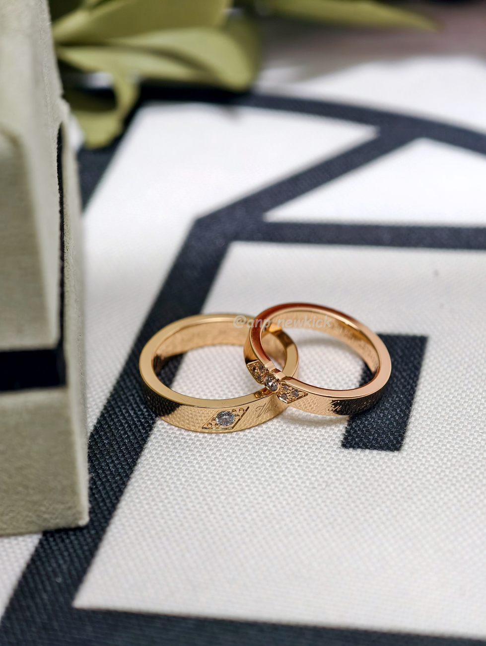 Vintage Alhambra Ring (12) - www.newkick.vip